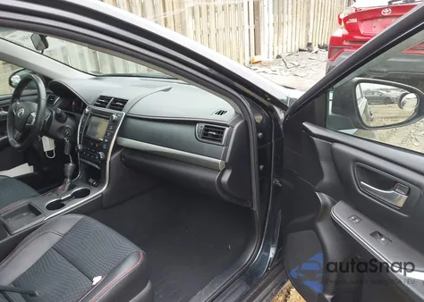 2015 Toyota Camry Se z USA, uszkodzony, nr VIN 4T1BF1FK4FU109368